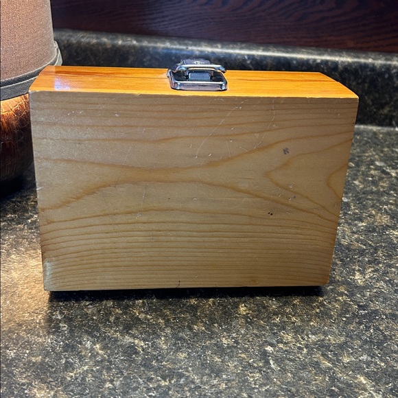 Vtg Pine Wood Trinket Keepsake Box 5x7 Hinged Clasp Rustic Jewelry Photo Storage - Picture 7 of 12